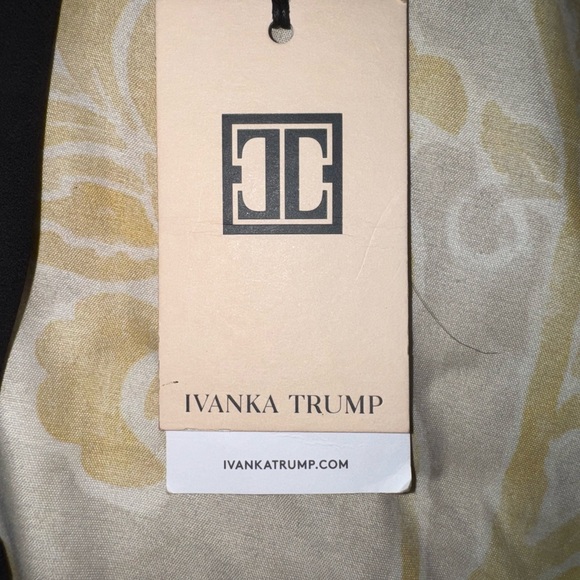 NWT Ivanka Trump Charcoal Blouse - Picture 5 of 6